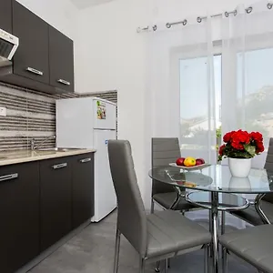 Mimi Apartament Draga Bašćanska